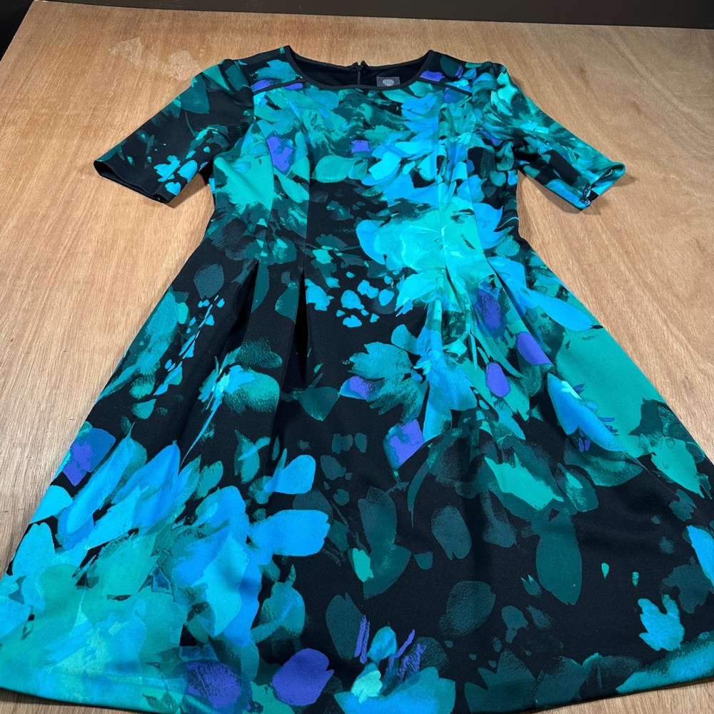 Vince Camuto Fit and Flare Dress Women 12 Teal Floral Scuba Knit Short Sleeve